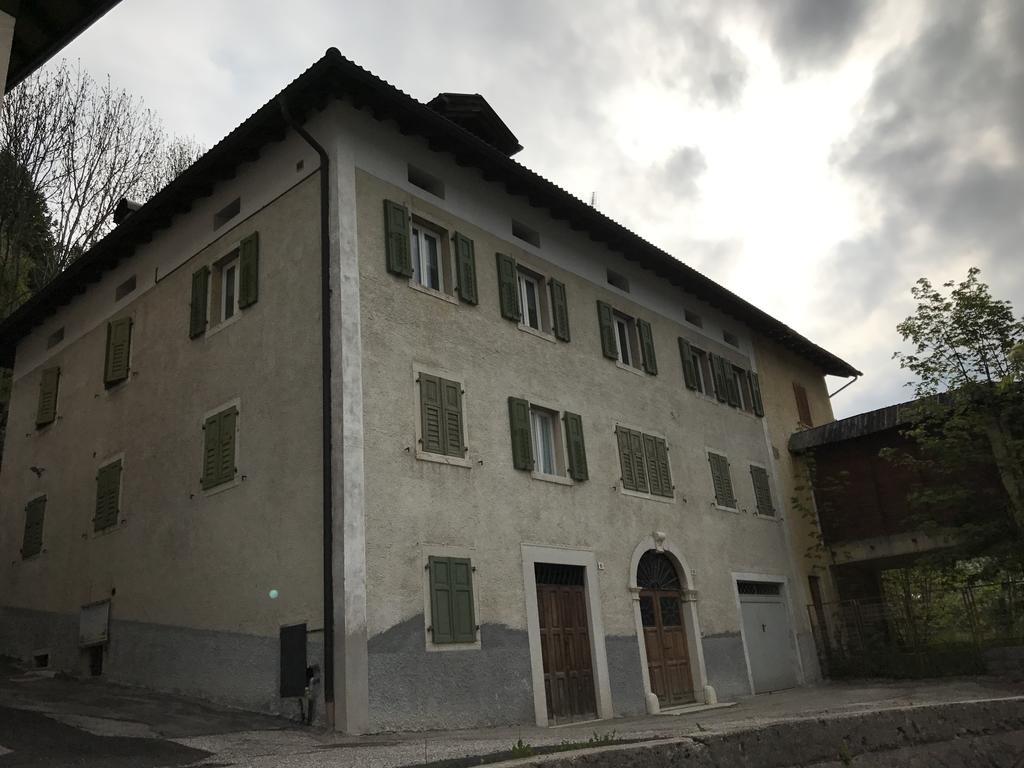 Trentino Apartments - Casa Marzari Фольгария Экстерьер фото